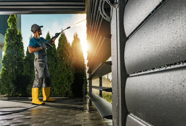Why Choose Our Certified Pressure Washing Experts for Your Project Needs in Cuero, TX?